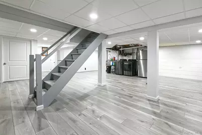 12 Darling Avenue, Smithtown, NY 11787 - Photo 20