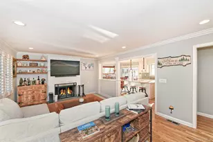 12 Darling Ave, Smithtown, NY 11787 - Photo 8