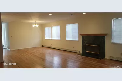 76 B Ashwood Road #B, Port Washington, NY 11050 - Photo 4