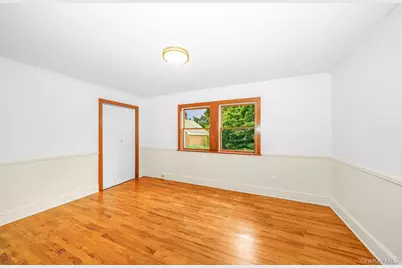 72 Park Avenue, Port Washington, NY 11050 - Photo 14