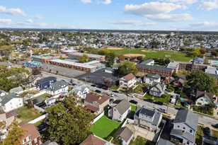 310 Miller Ave, Freeport, NY 11520 - Photo 4