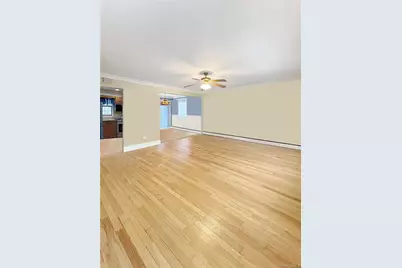 573 S 5th Street, Lindenhurst, NY 11757 - Photo 4