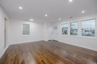 24 Woodbine Drive, Hicksville, NY 11801 - Photo 8