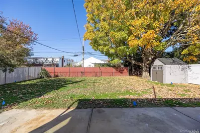 24 Woodbine Drive, Hicksville, NY 11801 - Photo 6