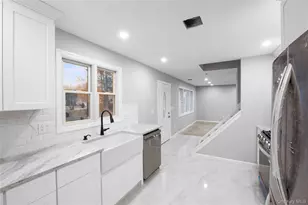 6 Grand Haven Ct, Commack, NY 11725 - Photo 4