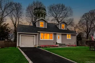 6 Grand Haven Ct, Commack, NY 11725 - Photo 2