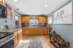 114 Sportsmen St, Central Islip, NY 11722 - Photo 4