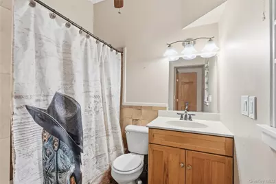 114 Sportsmen Street, Central Islip, NY 11722 - Photo 8