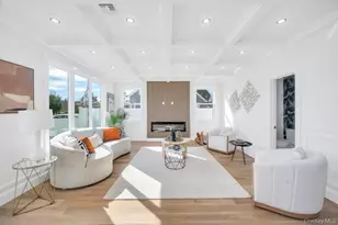 22 Chapel Ln, Levittown, NY 11756 - Photo 10