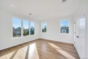 22 Chapel Ln, Levittown, NY 11756 - Photo 18