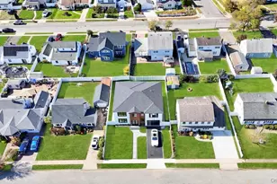 22 Chapel Ln, Levittown, NY 11756 - Photo 42