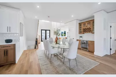 22 Chapel Lane, Levittown, NY 11756 - Photo 14