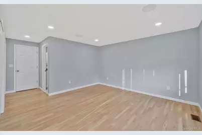 20 Pell Avenue, North Babylon, NY 11703 - Photo 16