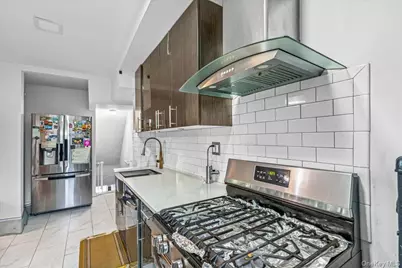 13928 Pershing Crescent, Jamaica, NY 11435 - Photo 10