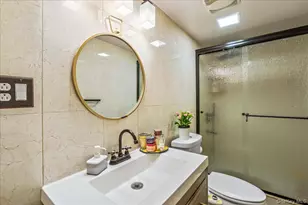 139-28 Pershing Crescent, Jamaica, NY 11435 - Photo 14