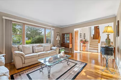 86 Caffrey Avenue, Bethpage, NY 11714 - Photo 4