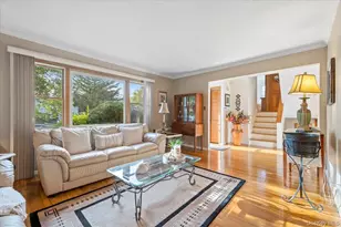 86 Caffrey Ave, Bethpage, NY 11714 - Photo 4