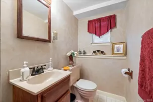 86 Caffrey Ave, Bethpage, NY 11714 - Photo 18