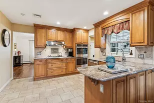 126 Andover Rd, Rockville Centre, NY 11570 - Photo 12