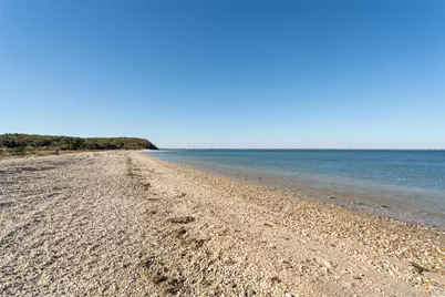 80 Washington Heights Avenue, Hampton Bays, NY 11946 - Photo 36