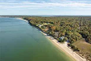 80 Washington Heights Ave, Hampton Bays, NY 11946 - Photo 40