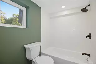 5 Ganna Ln, Huntington Station, NY 11746 - Photo 14