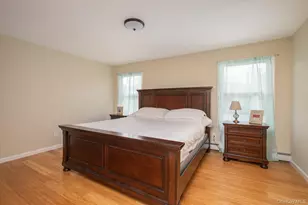 98 Hardy Ln, Westbury, NY 11590 - Photo 16