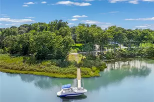 12 Fish Cove Rd, Southampton, NY 11968 - Photo 2