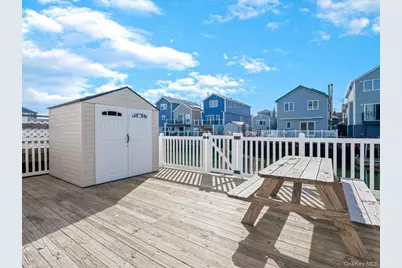 22 W 10th Road, Broad Channel, NY 11693 - Photo 18