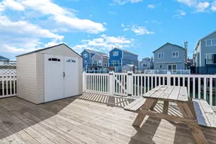 22 West 10th Road, Broad Channel, NY 11693 - Photo 18