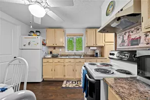 40 Stonywood Rd, Commack, NY 11725 - Photo 18