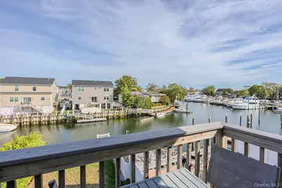 243 Sportsmans Avenue, Freeport, NY 11520 - Photo 26