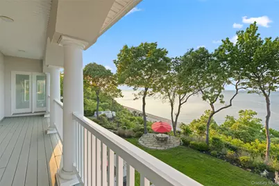 15 Stephans Path, Port Jefferson, NY 11777 - Photo 4