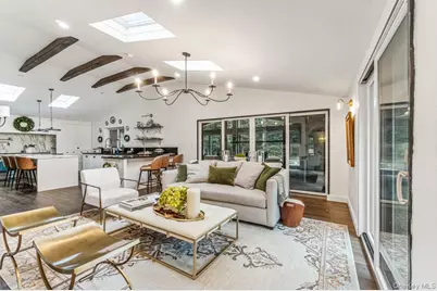 32 Rustic Gate Lane, Dix Hills, NY 11746 - Photo 8