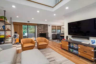 16 Sheffield Hill, Woodbury, NY 11797 - Photo 6