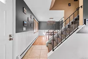 270 Singingwood Dr, Holbrook, NY 11741 - Photo 8