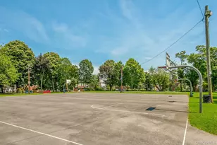 24 Magnolia Pl, Bronx, NY 10465 - Photo 38