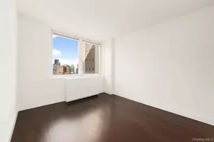 212 E 47th St, New York, NY 10017 - Photo 8