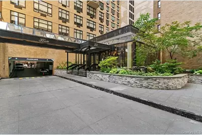 212 East 47th St #30D, New York, NY 10017 - Photo 12