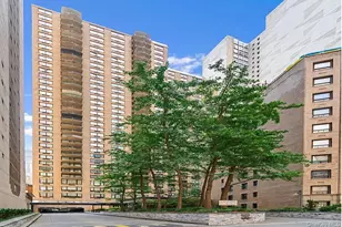 212 E 47th St, New York, NY 10017 - Photo 14