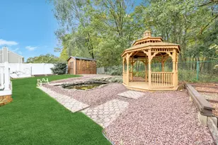 47 Evelyn Ct, Manorville, NY 11949 - Photo 12