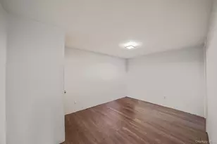 24 Chanel Dr, Brentwood, NY 11717 - Photo 20