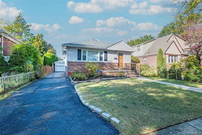 79-12 268th Street, Floral Park, NY 11004 - Photo 2