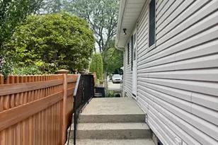79-12 268th St, Floral Park, NY 11004 - Photo 26