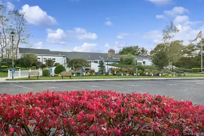 99 Village Circle W, Manorville, NY 11949 - Photo 26