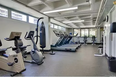 152-18 Union Turnpike #9P, Kew Gardens, NY 11367 - Photo 16