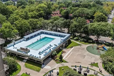 152-18 Union Turnpike #9P, Kew Gardens, NY 11367 - Photo 14