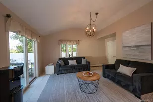 211 Gardner Ave, Jericho, NY 11753 - Photo 18