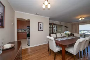 211 Gardner Ave, Jericho, NY 11753 - Photo 8