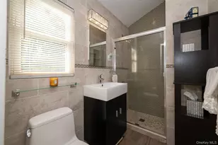 211 Gardner Ave, Jericho, NY 11753 - Photo 20